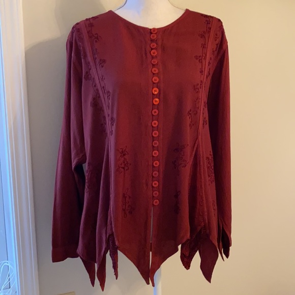 Vintage • Maroon Embroidered Peasant Top - Picture 2 of 12
